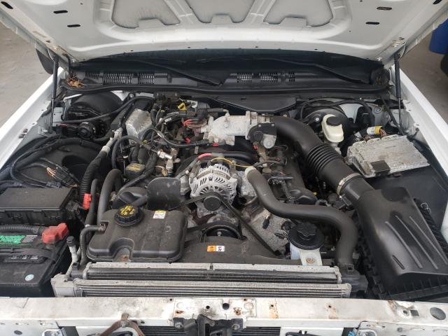 Photo 7 from auction – 2011 FORD CROWN VICT with VIN 2FABP7BVXBX115673