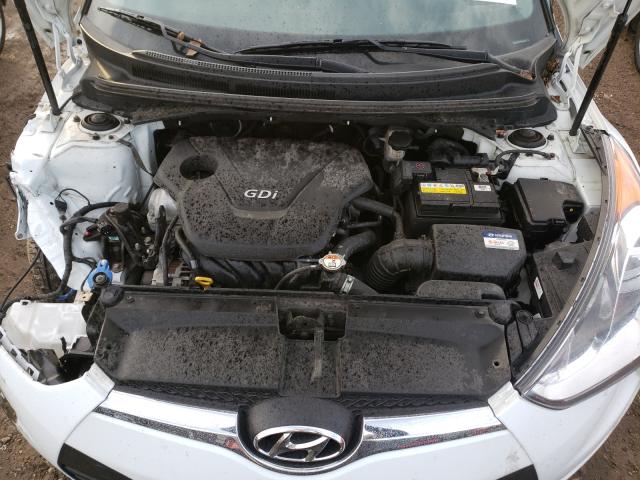 Photo 7 from auction – 2016 HYUNDAI VELOSTER with VIN KMHTC6AD8GU303826