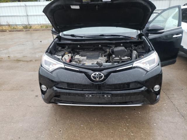 Photo 7 from auction – 2017 TOYOTA RAV4 LIMIT with VIN 2T3DFREV7HW641792