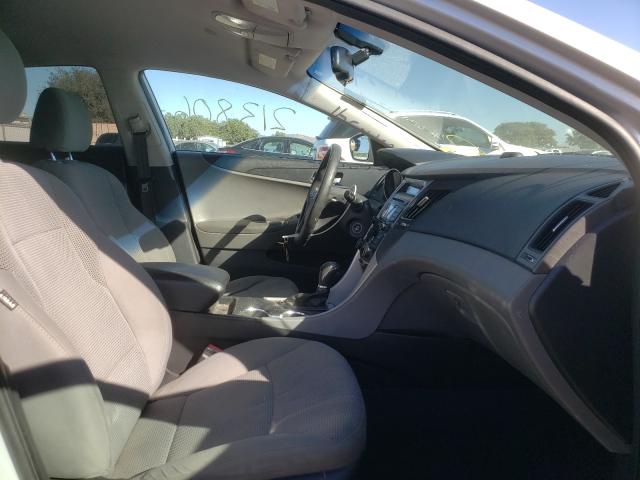 Photo 5 from auction – 2013 HYUNDAI SONATA GLS with VIN 5NPEB4ACXDH623702