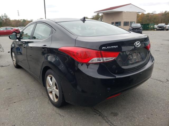 Photo 3 from auction – 2012 HYUNDAI ELANTRA GL with VIN 5NPDH4AE4CH119950