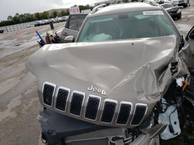 Photo 7 from auction – 2019 JEEP CHEROKEE L with VIN 1C4PJLCB4KD242683