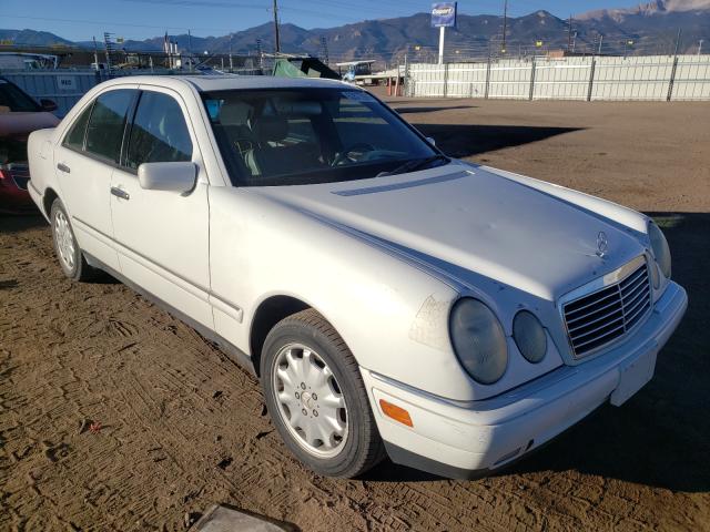 MERCEDES-BENZ E 320 4MAT 1998 with VIN WDBJF82F3WX004979 - Photo from auction