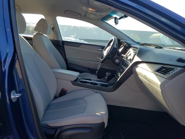Photo 5 from auction – 2017 HYUNDAI SONATA SE with VIN 5NPE24AF5HH528805