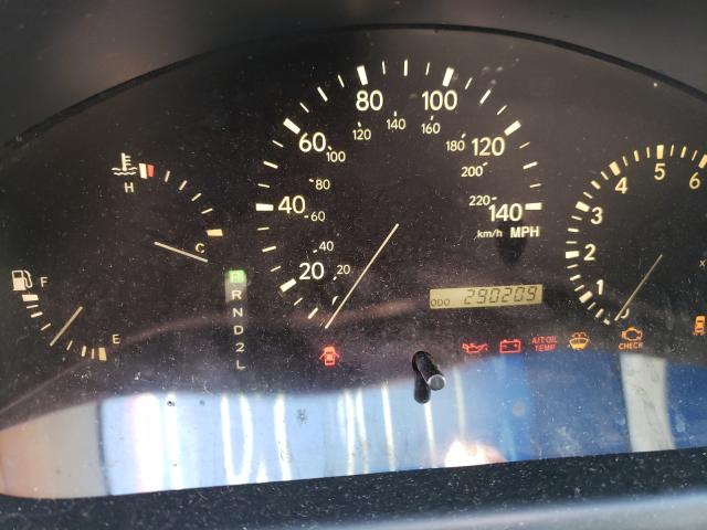 Photo 8 from auction – 2002 LEXUS RX 300 with VIN JTJGF10U620134386