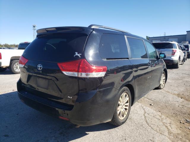 Photo 4 from auction – 2013 TOYOTA SIENNA XLE with VIN 5TDYK3DC2DS332396
