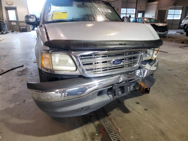 Photo 9 from auction – 2002 FORD F150 with VIN 2FTRX17W62CA83027