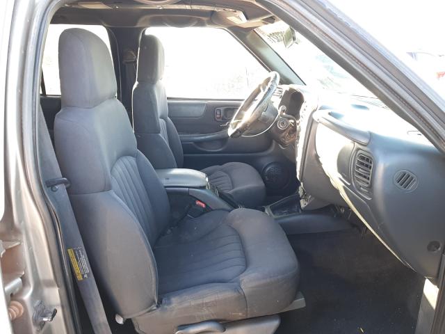 Photo 5 from auction – 2003 CHEVROLET BLAZER with VIN 1GNCS13X03K113341