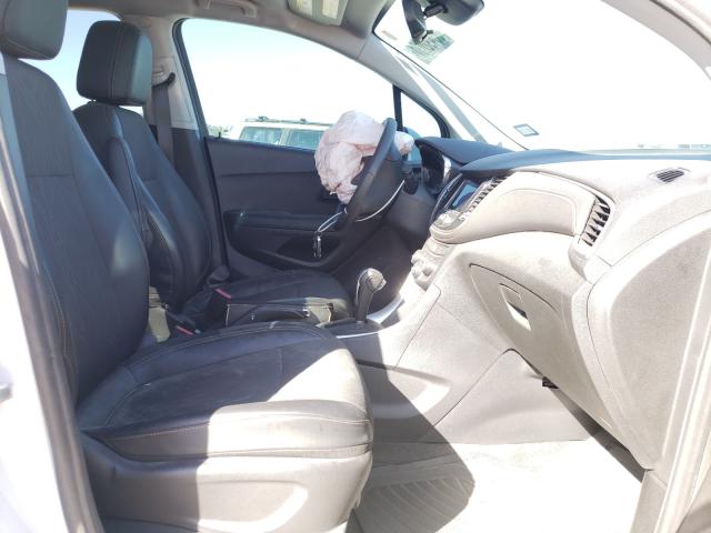Photo 5 from auction – 2020 CHEVROLET TRAX 1LT with VIN 3GNCJLSB4LL282216