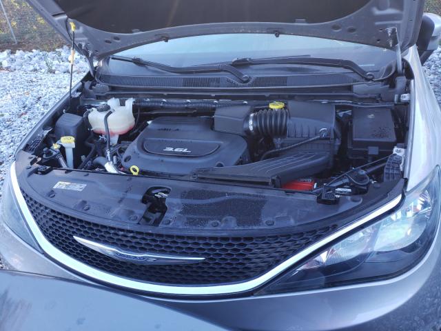 Photo 7 from auction – 2017 CHRYSLER PACIFICA T with VIN 2C4RC1DG2HR502571