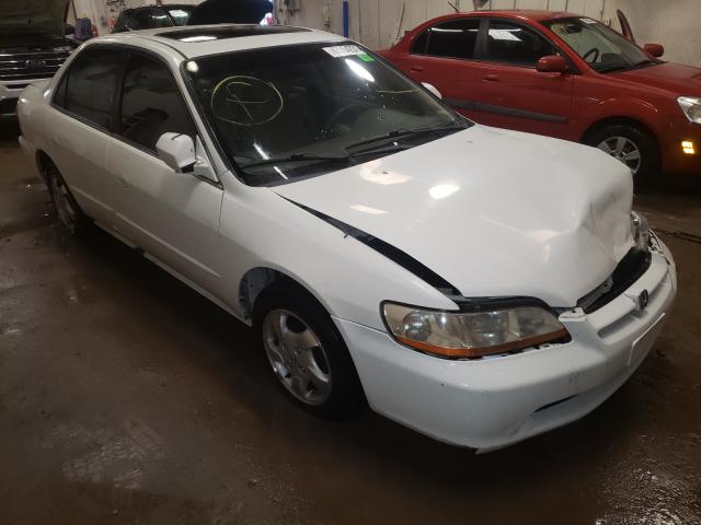 HONDA ACCORD EX 2000 with VIN JHMCG5652YC001068 - Photo from auction