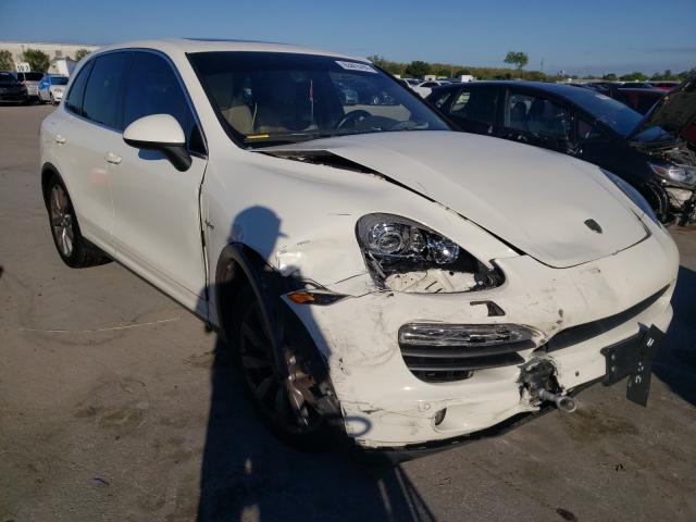 PORSCHE CAYENNE S 2012 with VIN WP1AE2A28CLA90176 - Photo from auction