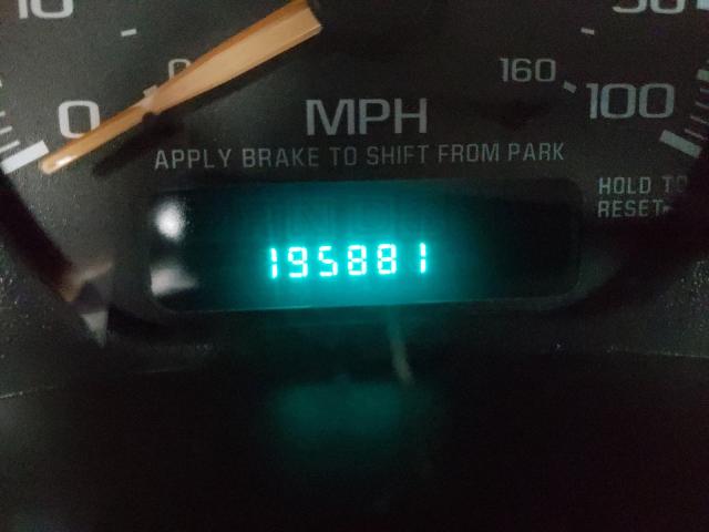 Photo 8 from auction – 2001 CHEVROLET SILVERADO with VIN 2GCEK19T211384145
