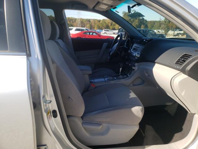 Photo 5 from auction – 2012 TOYOTA HIGHLANDER with VIN 5TDZA3EH5CS028088