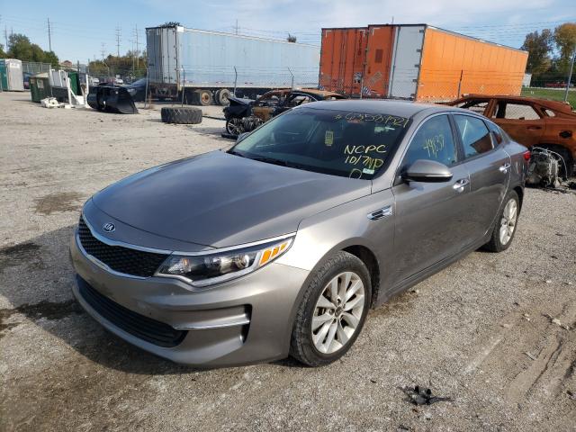 Photo 2 from auction – 2018 KIA OPTIMA LX with VIN 5XXGT4L37JG266182