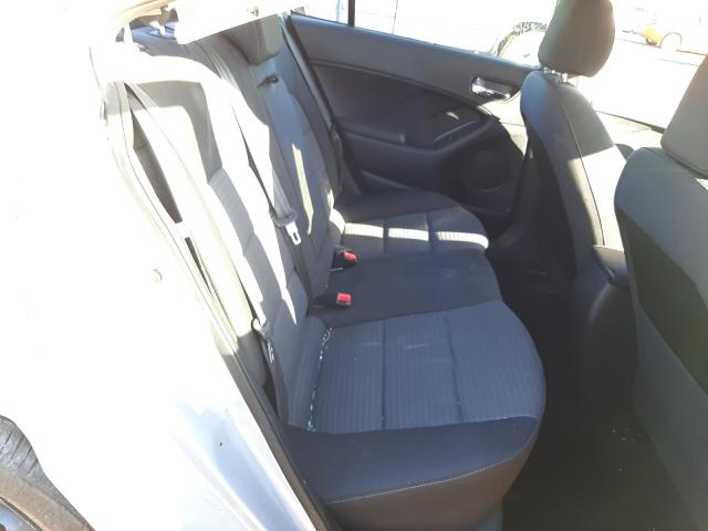 Photo 6 from auction – 2015 KIA FORTE LX with VIN KNAFX4A6XF5412080