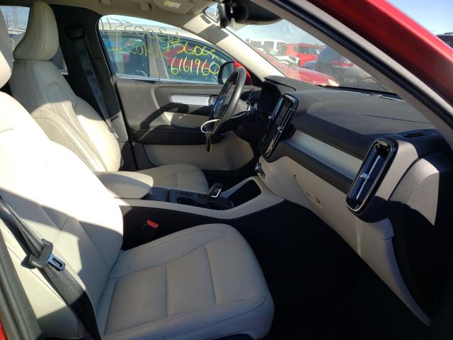 Photo 5 from auction – 2019 VOLVO XC40 T5 MO with VIN YV4162XZ5K2010109