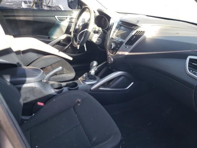 Photo 5 from auction – 2013 HYUNDAI VELOSTER with VIN KMHTC6AD2DU165261