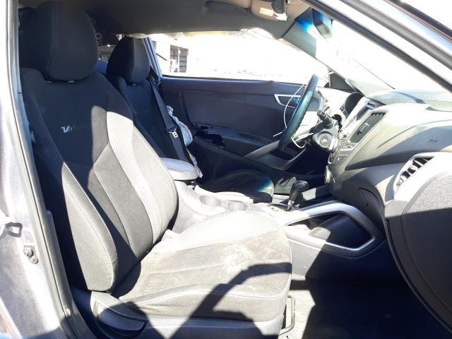 Photo 5 from auction – 2013 HYUNDAI VELOSTER with VIN KMHTC6AD5DU148325
