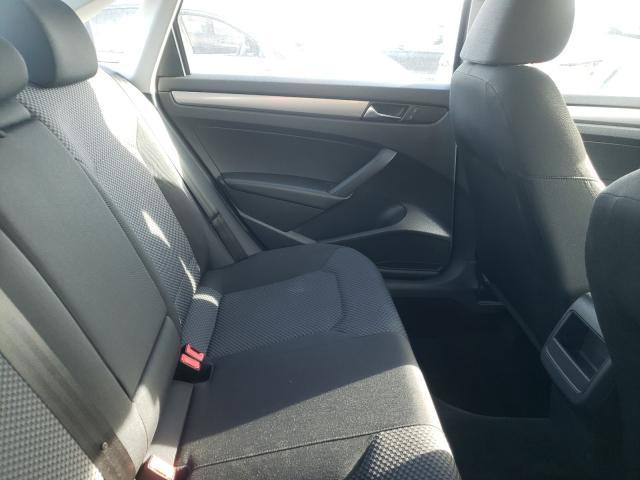 Photo 6 from auction – 2015 VOLKSWAGEN PASSAT S with VIN 1VWAT7A33FC071503