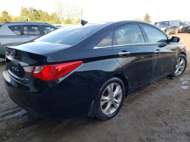 Photo 4 from auction – 2013 HYUNDAI SONATA SE with VIN 5NPEC4ACXDH577205