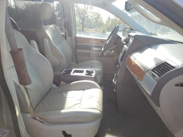 Photo 5 from auction – 2008 CHRYSLER TOWN & COU with VIN 2A8HR64X18R690404