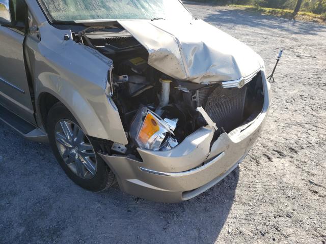 Photo 9 from auction – 2008 CHRYSLER TOWN & COU with VIN 2A8HR64X18R690404
