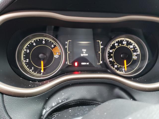 Photo 8 from auction – 2018 JEEP CHEROKEE L with VIN 1C4PJLCB0JD568477