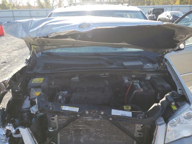 Photo 7 from auction – 2008 CHRYSLER TOWN & COU with VIN 2A8HR64X18R690404