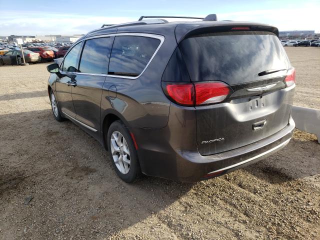Photo 3 from auction – 2017 CHRYSLER PACIFICA T with VIN 2C4RC1EG3HR523296
