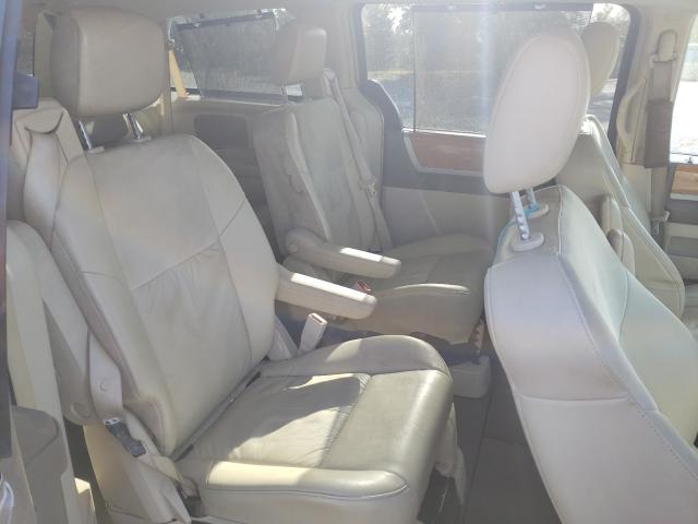 Photo 6 from auction – 2008 CHRYSLER TOWN & COU with VIN 2A8HR64X18R690404