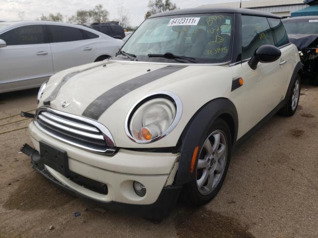 Photo 2 from auction – 2008 MINI COOPER with VIN WMWMF33588TT63145