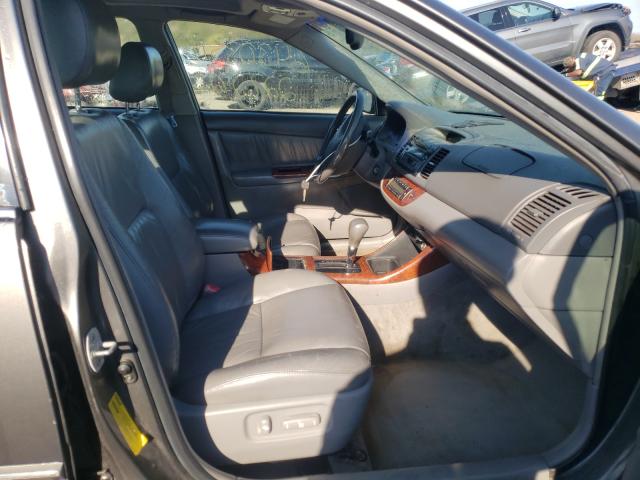 Photo 5 from auction – 2004 TOYOTA CAMRY LE with VIN 4T1BE30K44U838412
