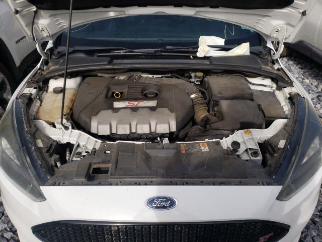 Photo 7 from auction – 2015 FORD FOCUS ST with VIN 1FADP3L90FL258976
