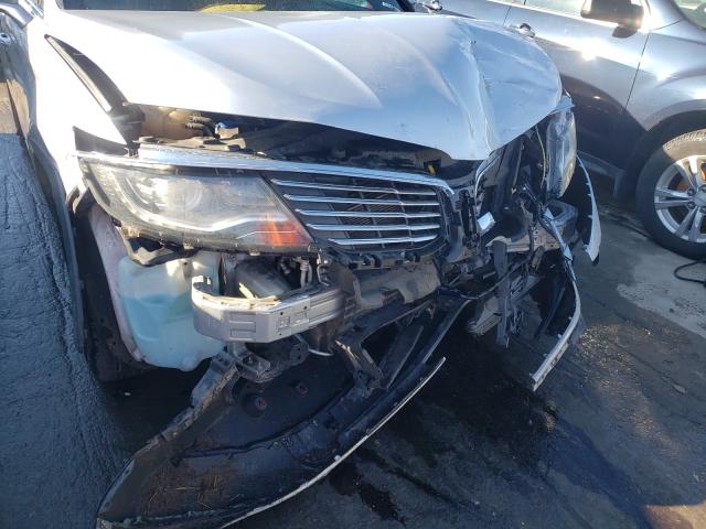 Photo 9 from auction – 2016 LINCOLN MKX SELECT with VIN 2LMTJ6KR6GBL55935