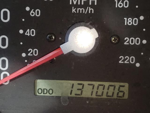 Photo 8 from auction – 2004 KIA SORENTO EX with VIN KNDJC733345288406