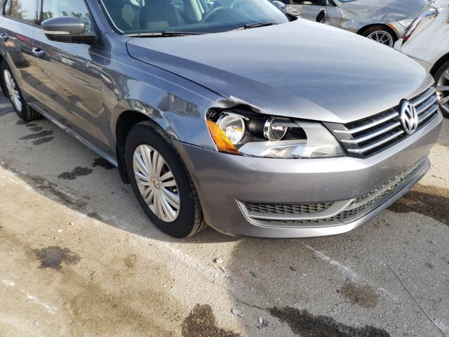 Photo 9 from auction – 2015 VOLKSWAGEN PASSAT S with VIN 1VWAT7A33FC071503