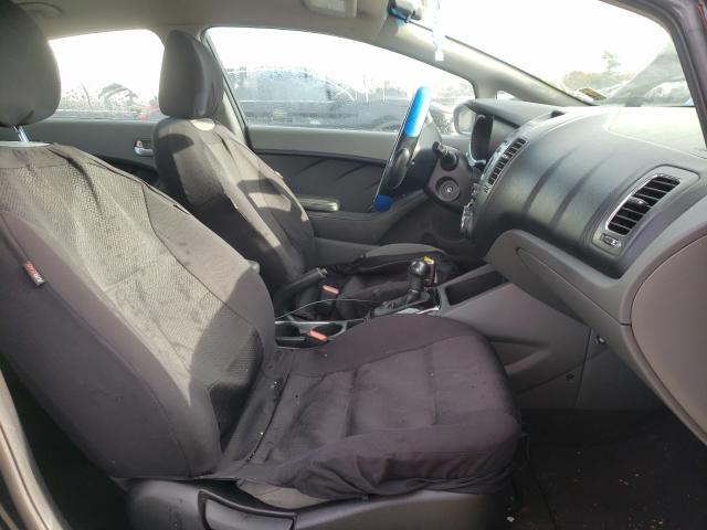 Photo 5 from auction – 2018 KIA FORTE LX with VIN 3KPFK4A72JE170005