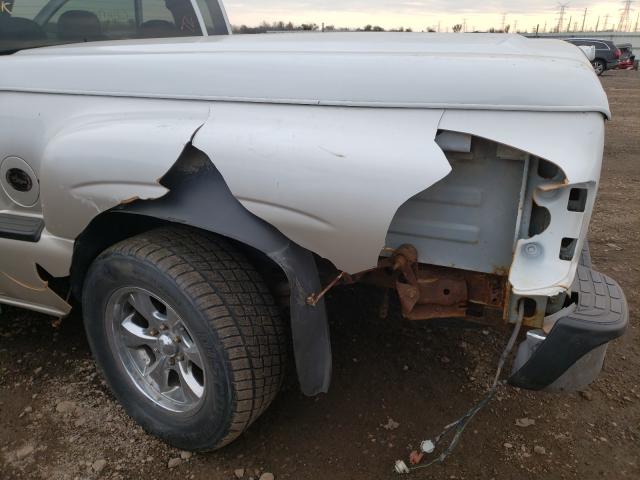 Photo 9 from auction – 2004 CHEVROLET SILVERADO with VIN 1GCEC19T74Z148941