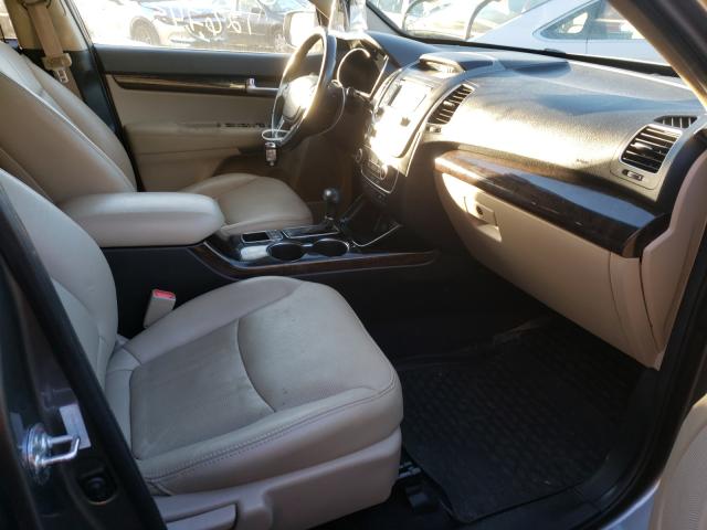 Photo 5 from auction – 2014 KIA SORENTO EX with VIN 5XYKUDA79EG498541