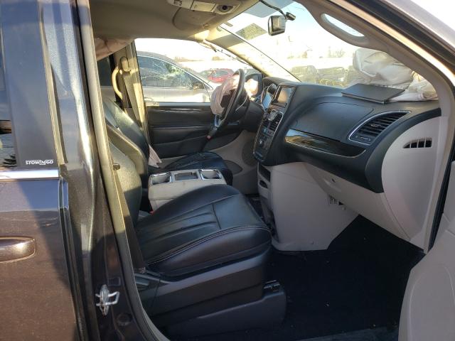 Photo 5 from auction – 2014 CHRYSLER TOWN & COU with VIN 2C4RC1BG7ER198782