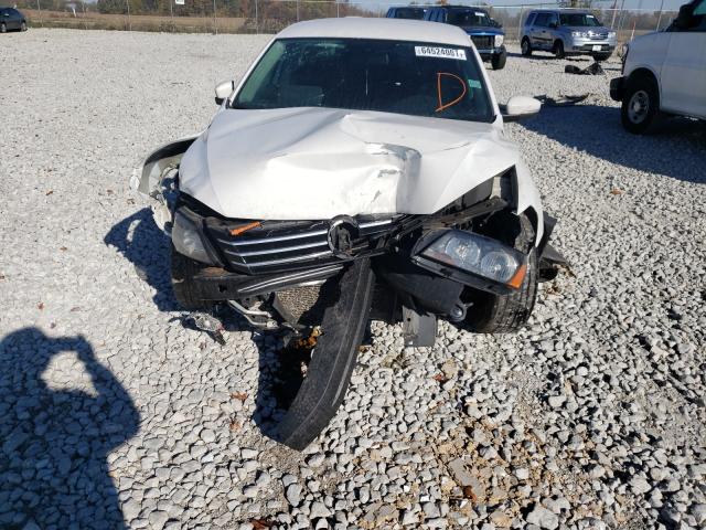 Photo 9 from auction – 2013 VOLKSWAGEN PASSAT S with VIN 1VWAP7A3XDC080183