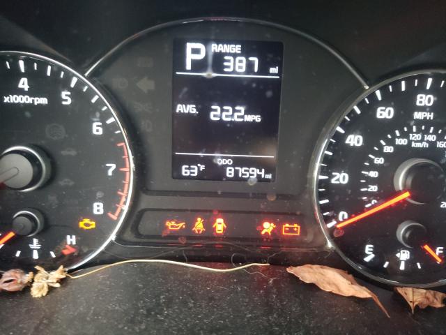Photo 8 from auction – 2017 KIA FORTE LX with VIN 3KPFK4A7XHE083978