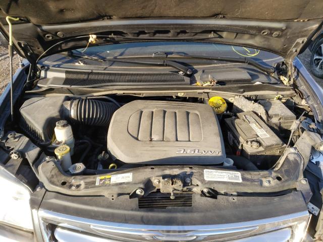 Photo 7 from auction – 2014 CHRYSLER TOWN & COU with VIN 2C4RC1BG7ER198782