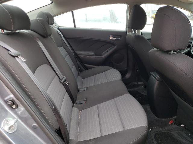Photo 6 from auction – 2017 KIA FORTE LX with VIN 3KPFL4A73HE129454