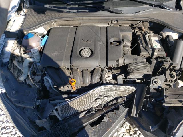 Photo 7 from auction – 2013 VOLKSWAGEN PASSAT S with VIN 1VWAP7A3XDC080183