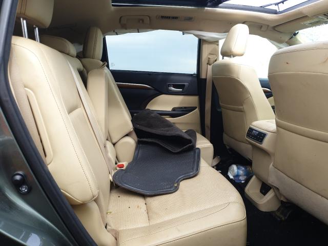 Photo 6 from auction – 2017 TOYOTA HIGHLANDER with VIN 5TDDZRFH0HS390325