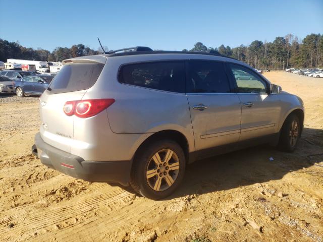 Photo 4 from auction – 2010 CHEVROLET TRAVERSE L with VIN 1GNLRGED4AS128102