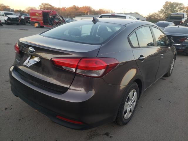 Photo 4 from auction – 2017 KIA FORTE LX with VIN 3KPFK4A7XHE083978
