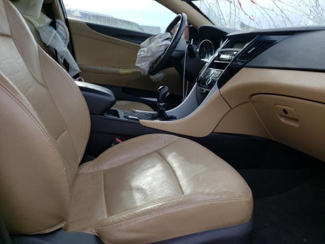 Photo 5 from auction – 2011 HYUNDAI SONATA SE with VIN 5NPEC4AC4BH307819